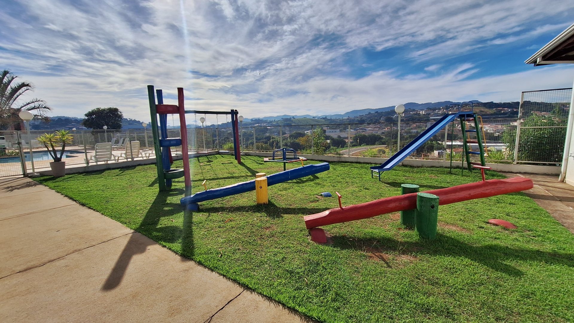 Apartamento Térreo com Quintal e Área de Lazer Completa