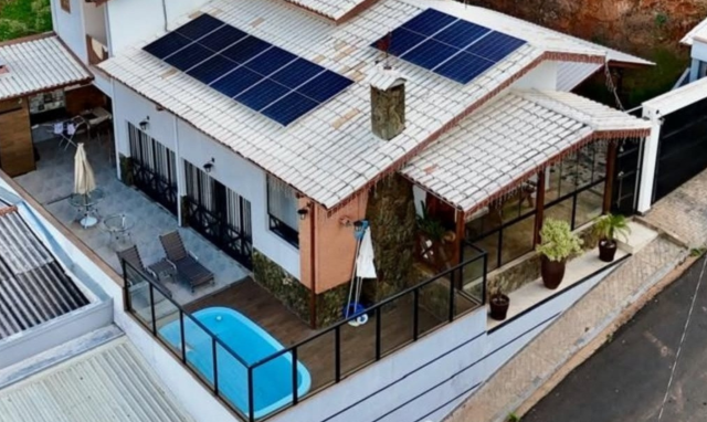 Sobrado Rústico Moderno com Vista Panorâmica