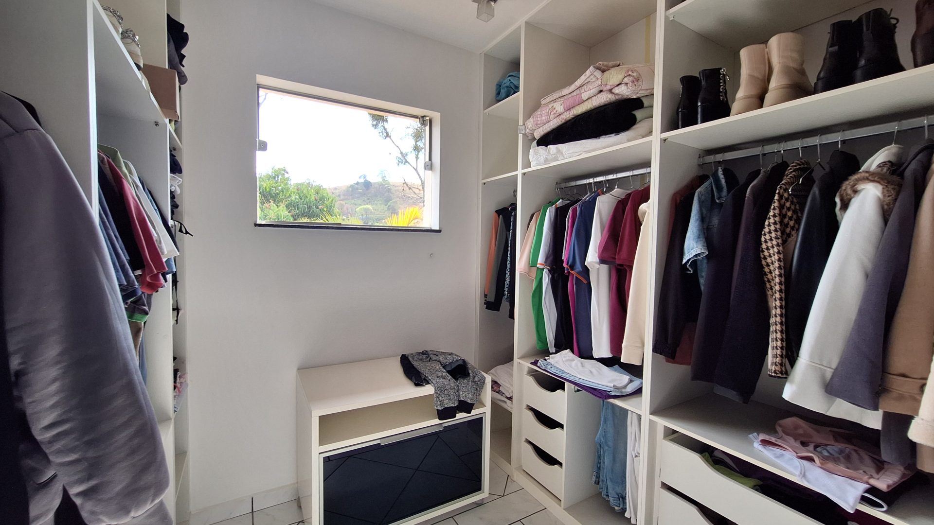 Linda Casa de Campo de Alto Padrão – Socorro/SP   