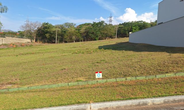 Lote à Venda no Condomínio de Alto Padrão L’Acqua Pompéia – Socorro/SP