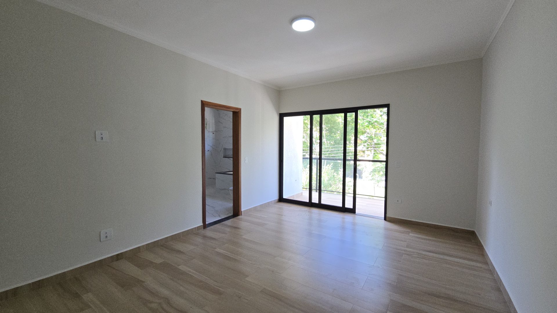 Lindíssimo Sobrados Novo de Alto Padrão – Socorro/SP