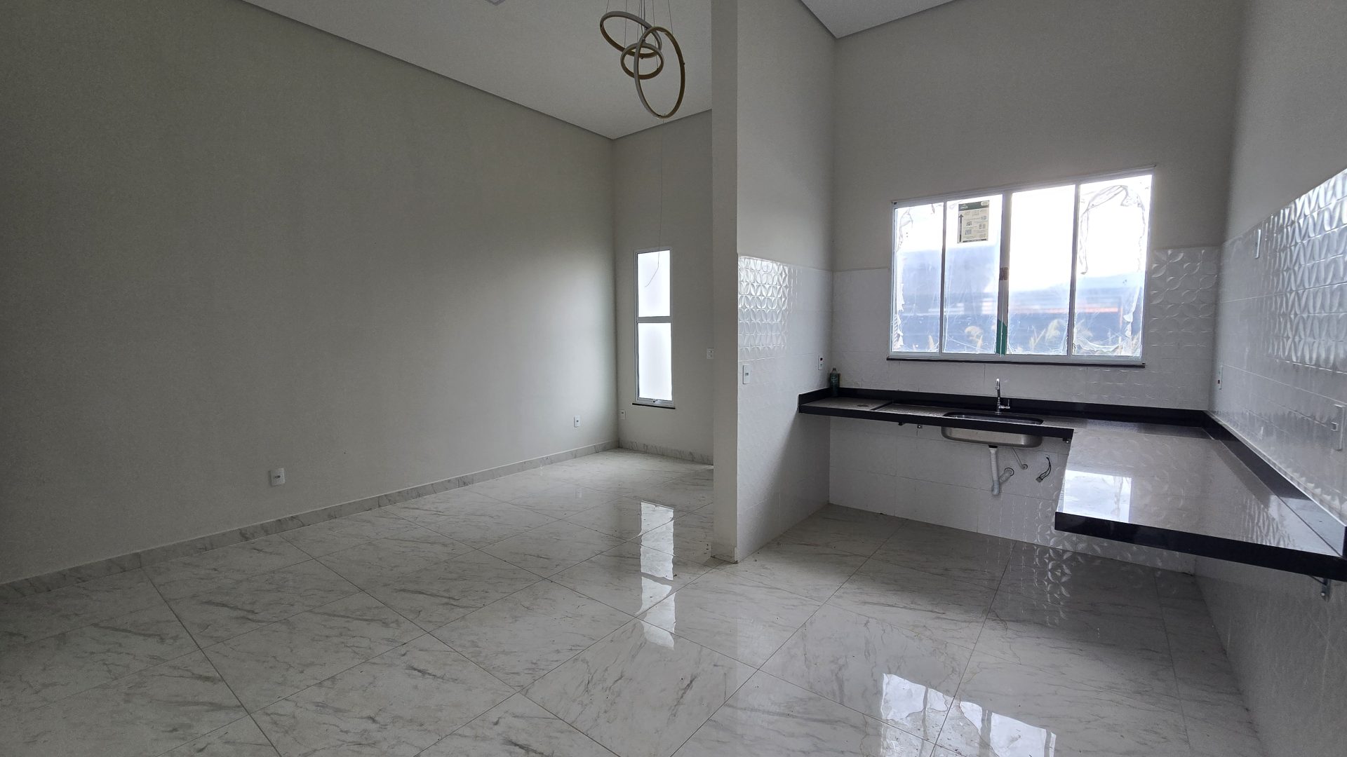 Casa Geminada Moderna à Venda – Bairro Bela Vista