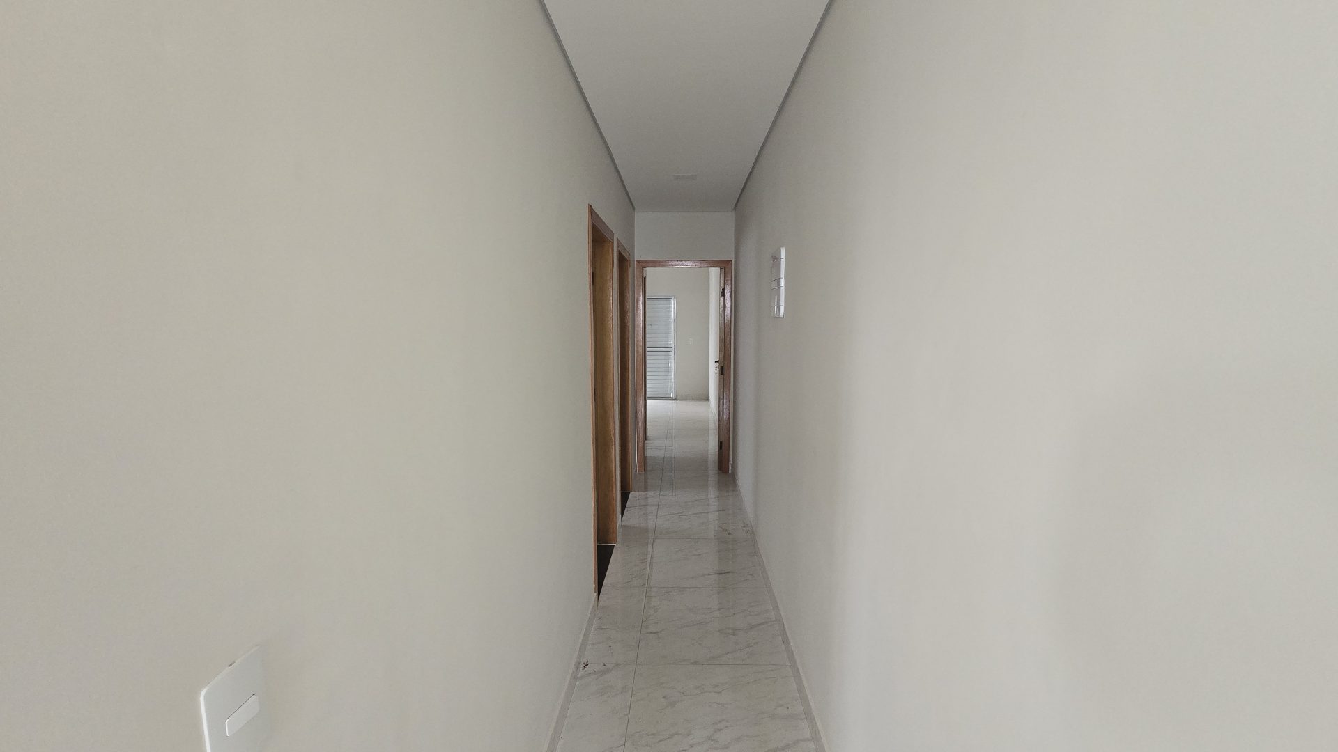 Casa Geminada Moderna à Venda – Bairro Bela Vista