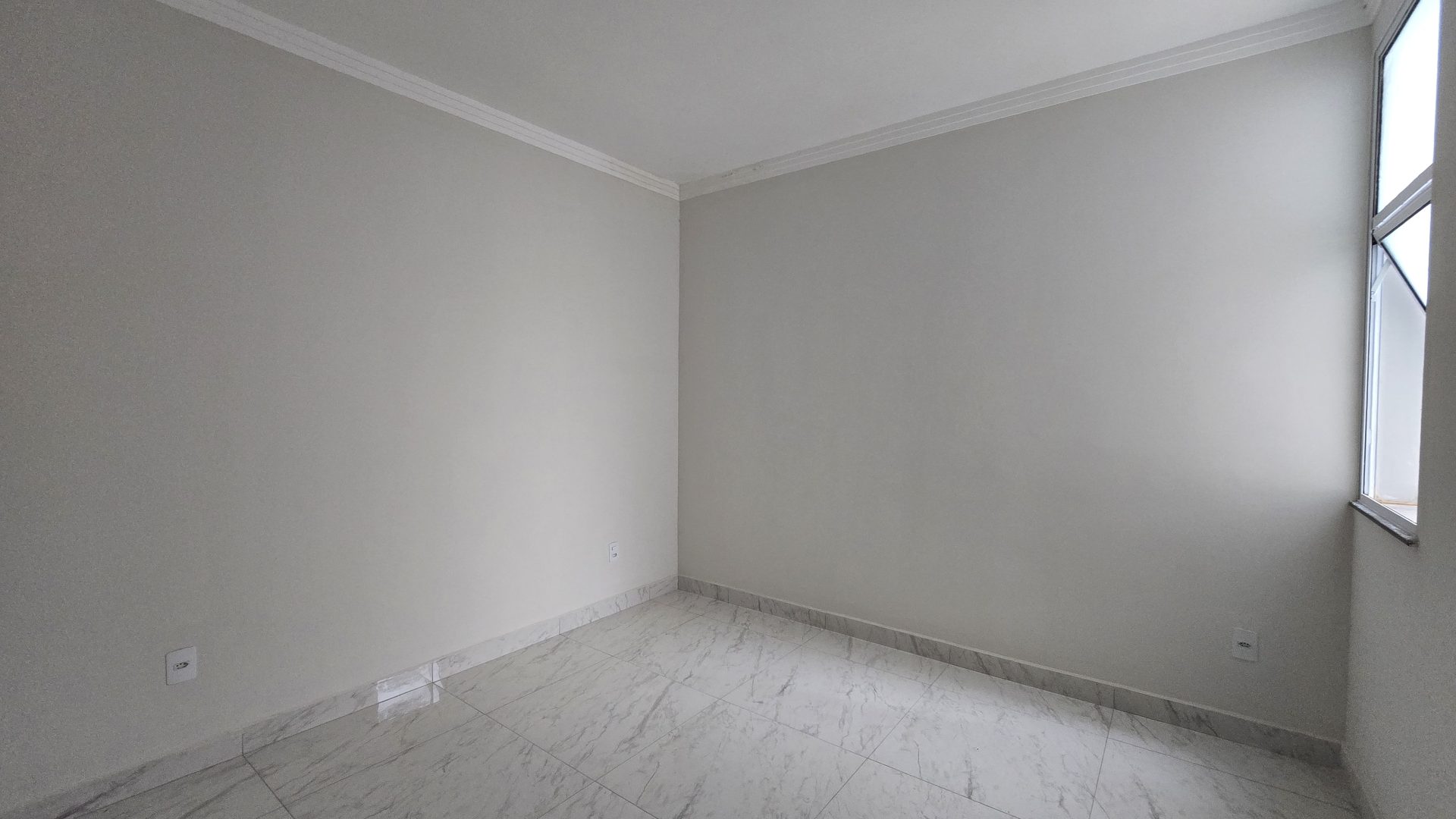 Casa Geminada Moderna à Venda – Bairro Bela Vista