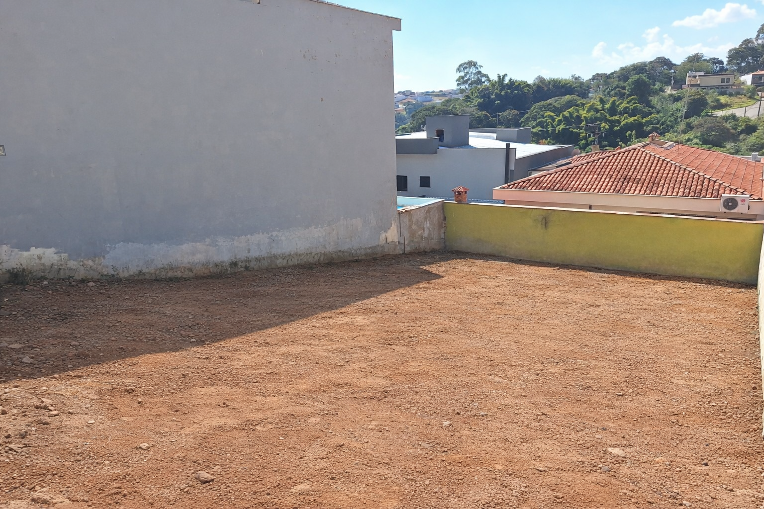 TERRENO À VENDA – BAIRRO NOBRE JD JUSSARA EM SOCORRO/SP