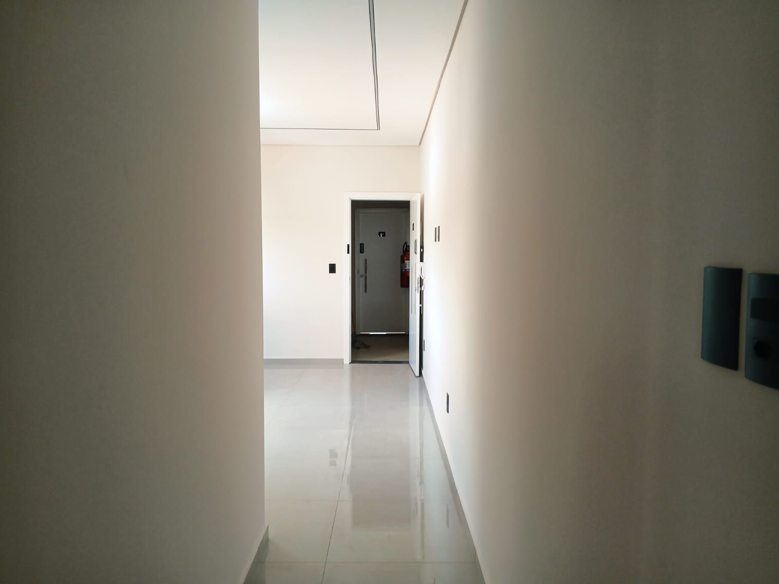 APARTAMENTO MODERNO À VENDA NO CORAÇÃO DE SOCORRO – SP