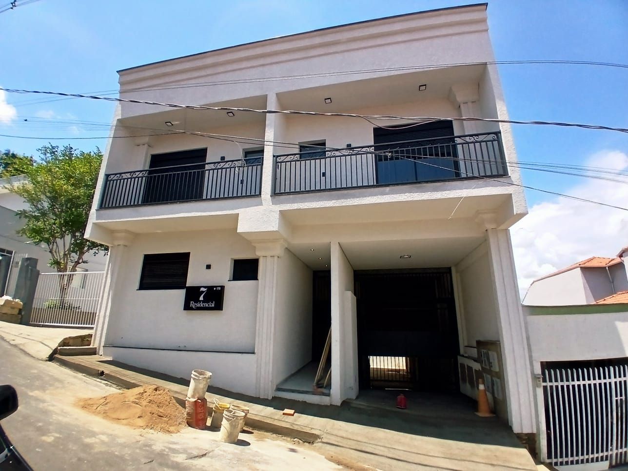 APARTAMENTO MODERNO À VENDA NO CORAÇÃO DE SOCORRO – SP